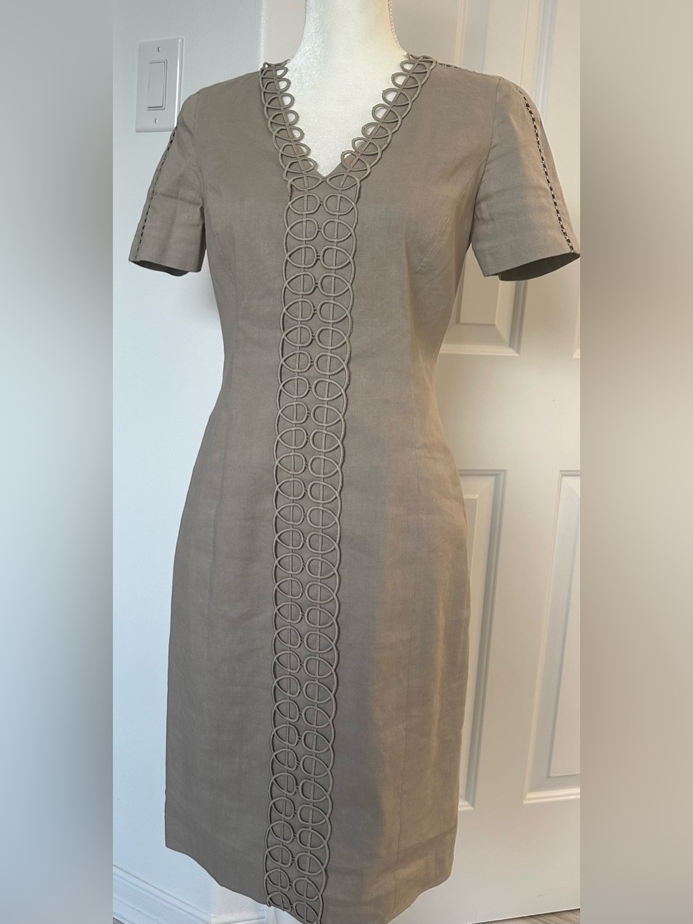 Elie Tahari Loop-Trim Midi Dress